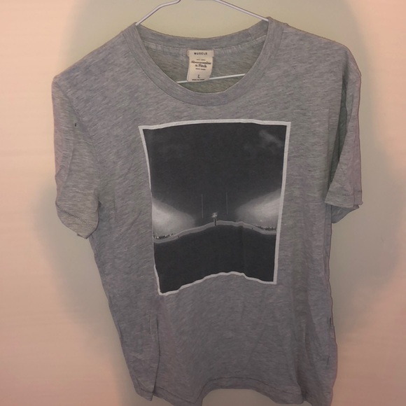 Men’s large t shirt - Picture 1 of 2